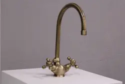 Cisal Arcana Keramisk nostalgisk køkkenhane Bronze AC00053027