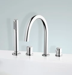 Waterevolution Flow 4-huls badarmatur til montering på badekar kant Krom T13801