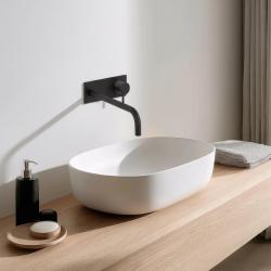Waterevolution Flow indbygget håndvaskarmatur med afdækningsplade mat sort med tud 25cm T1161BPR-25