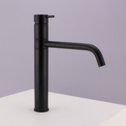 Waterevolution Flow køkkenarmatur mat sort T150PR