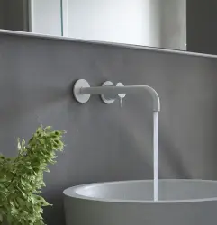 Waterevolution Flow indbygget håndvaskarmatur, mat hvid med udløb 21 cm T116BBR-21