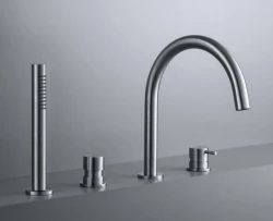Waterevolution Flow 4-huls Badekran til Karbadmontering fuldstændig rustfrit stål T138IE