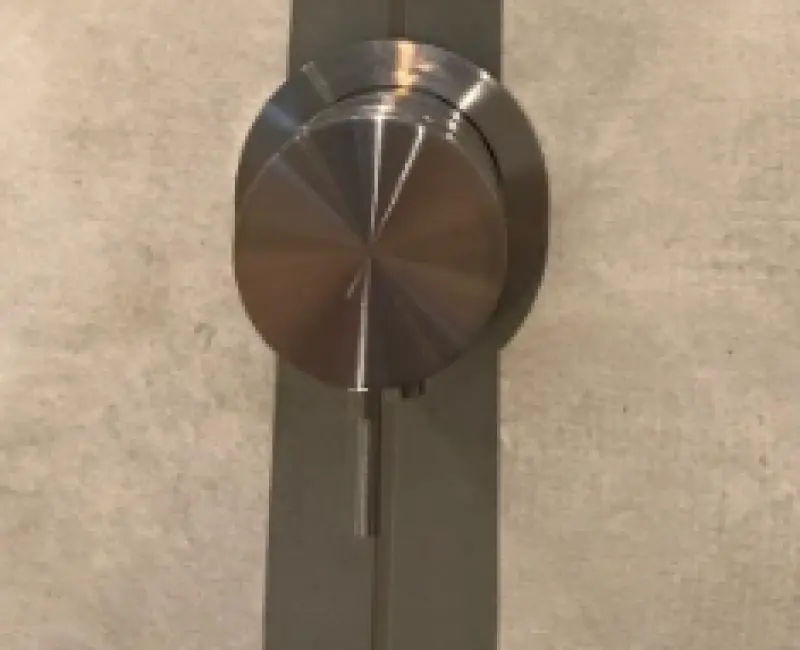 Waterevolution Flow indbygget brusetermostat i massivt rustfrit stål med rund rozet T142TBIE 1208816582