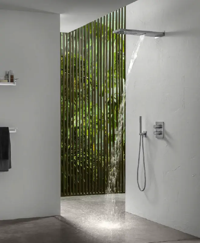 SB 316 Firkantet håndbrusersæt med slange og ophængskrog i rustfrit stål