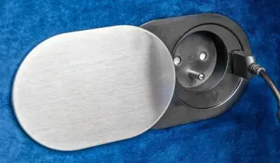 Indux Slide indbygget køkkenstik Penaarde i arbejdsplade med USB og stikkontakt farve rustfrit stål 1208957392