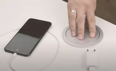 Indux Push nedsænkbare jordforbindelse sølv køkken stikkontakt i arbejdsplade med 3 stikkontakter og 2 x USB 1208957412