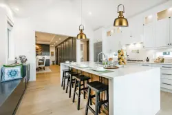 Decor Zenit metal kuppelformet guld pendellampe med metallic finish 4925