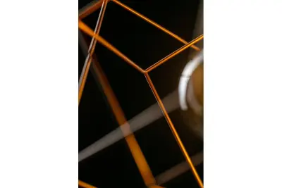 Dekor Rosa gylden geometrisk hængelampe bestående af 2 messing kuber 3376