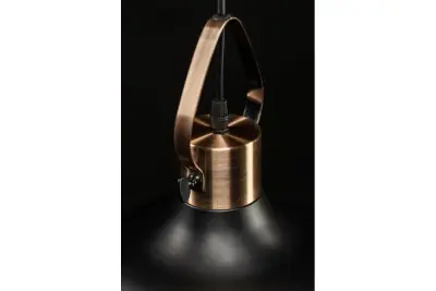 Decor Mees sort metal pendellampe med skærmbeslag i form af en petroleums lampe 2363