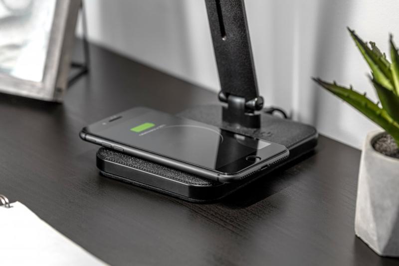 Decor IZUKA LED skrivebordslampe 6W 400lm AC220-240V 50/60Hz CCT induktiv oplader sort. 1208962497