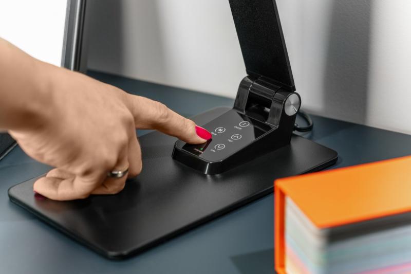 Dekor Skrivebordslampe Loneos 12W 700lm AC220-240V 3-CCT 5-trins dæmpning RA>80 USB sort 1208962502