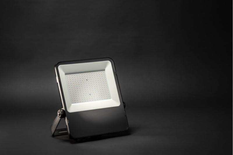 DAYTONA LED Flomlys, 200W, 24000lm, 4000K, AC180-250V, 50/60 Hz, PF>0.9, IP65, 110° 1208962718