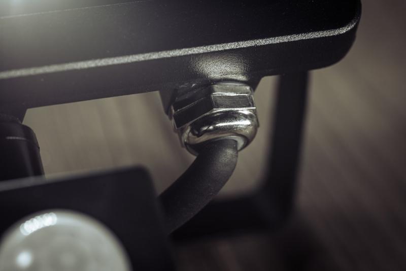 LED-projektør iNEXT med bevægelsessensor 20 W 1600 lm, PF>0,9, RA>80, IP65, 120°, 6400 K, sort krop 1208962859