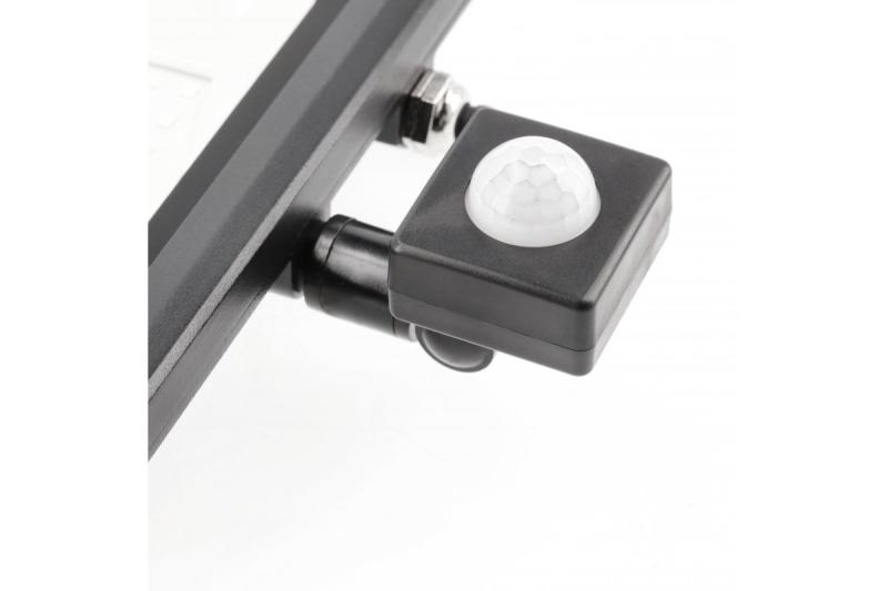 LED projektør iNEXT med bevægelsessensor 50W 4000lm, PF>0,9, RA>80, IP65, 120°, 6400K, sort krop 1208962862