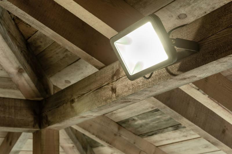 LED projektør VIPER, 150W, 15000lm AC220-240V, 50/60 Hz, PF>0,9, RA>80, IP65, 120°, 4000K, grå 1208963239