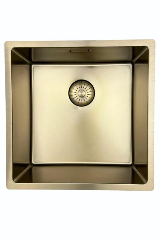 Pure.Sink Prestige køkkenvask 40x40 cm PVD Guld 10mm radius undermontering, planmontering og overmontering PPG4040-60