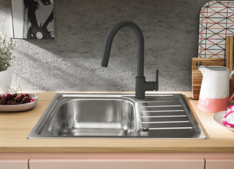 Franke Lina Køkkenarmatur Onyx med Uddragelig Håndbruser 115.0626.055