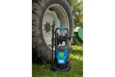 Högert Kraftfuld Højtryksrenser 2400W - 180 bar