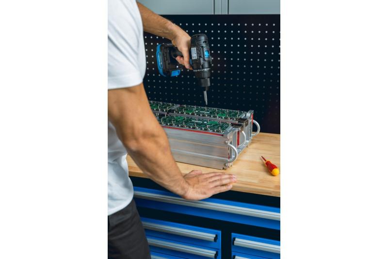 HÖGERT akku boremaskine 18V, sæt med batteri, oplader, bitholder, boremagasin