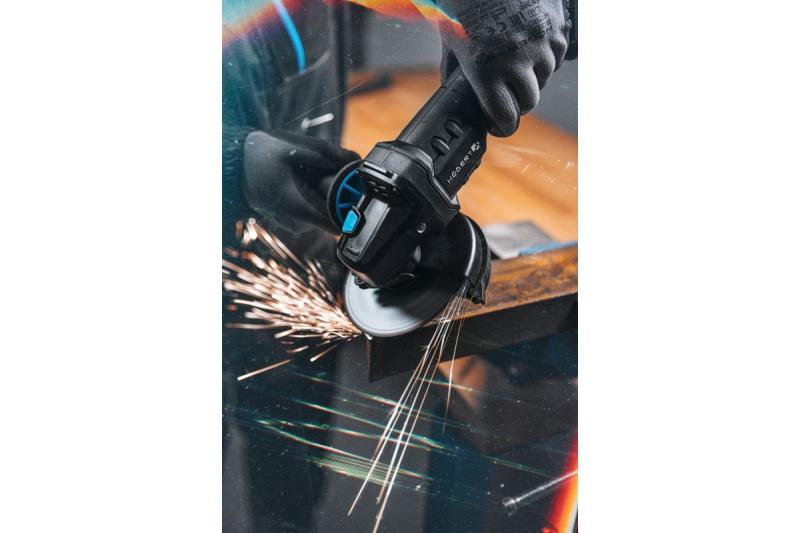 HÖGERT Ledningsfri vinkelsliber med paddle-kontakt, 125MM, 18V - Sæt (batteri, oplader, tilbehør)