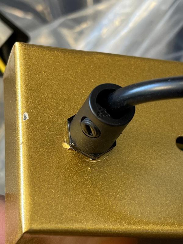 OUTLET Ramme Beskadiget Dekor Avelin pendellampe med guld rektangulært ramme bredde 80 cm 2287