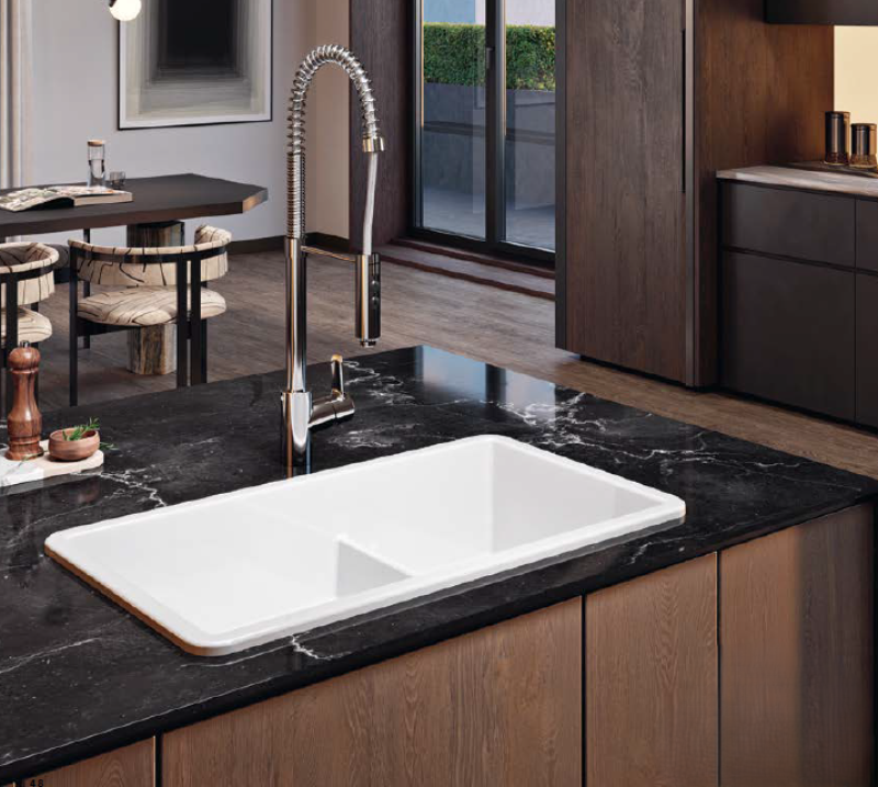 Ausmann Ceramic Ember Keramisk Hvid Halvanden Vask Overbygning og Underbygning 733 x 401 mm med rustfri stålpropper 1208970737