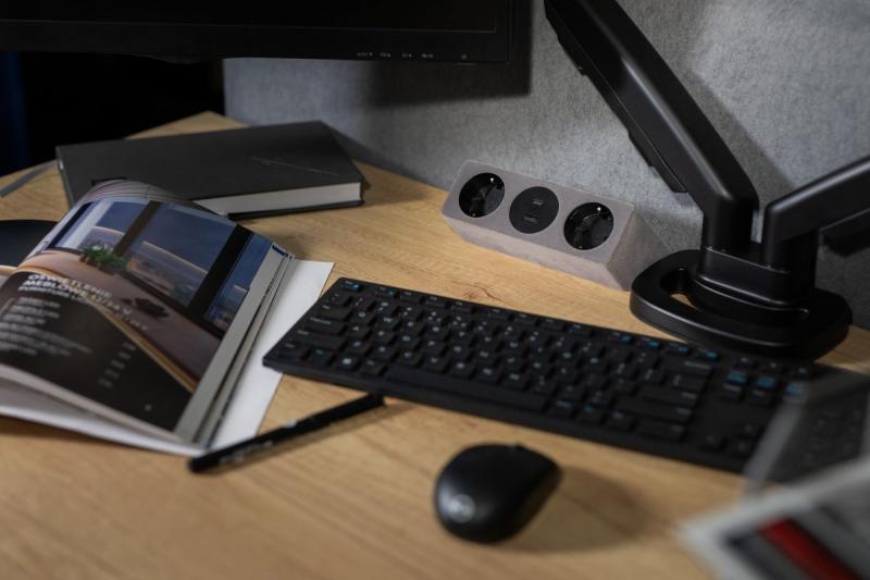 Møbelstik SOFITO, 2xSHUKO, USB A+C, kabel 1,5 m, grå flock