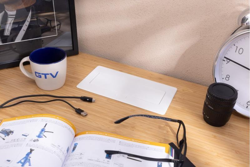 MULTISOFT Møbelstik 2x Stik med Jord, USB A+C, RJ45, Strømkabel med Stik, Hvid