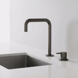 Pure.Sink Luxion 2-huls køkkenarmatur i gun metal med U-udløb PLX2HU-61