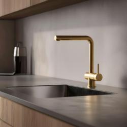 Pure.Sink Elite Steel Pulse-S køkkenarmatur PVD børstet guld med udtrækkelig tud og sprayfunktion PS8500-60