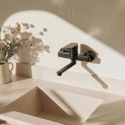 Aquanello Casa Enkelt håndtag køkkenvægarmatur sort med udløb 15 cm BL-1415-CS