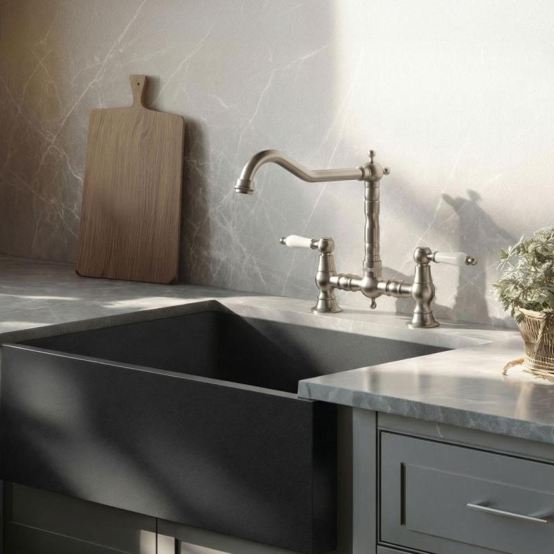 Aquanello Heritage Manor Klassisk køkken Nostalgisk bro køkkenarmatur krom med hvid håndtag CR-0010-HM