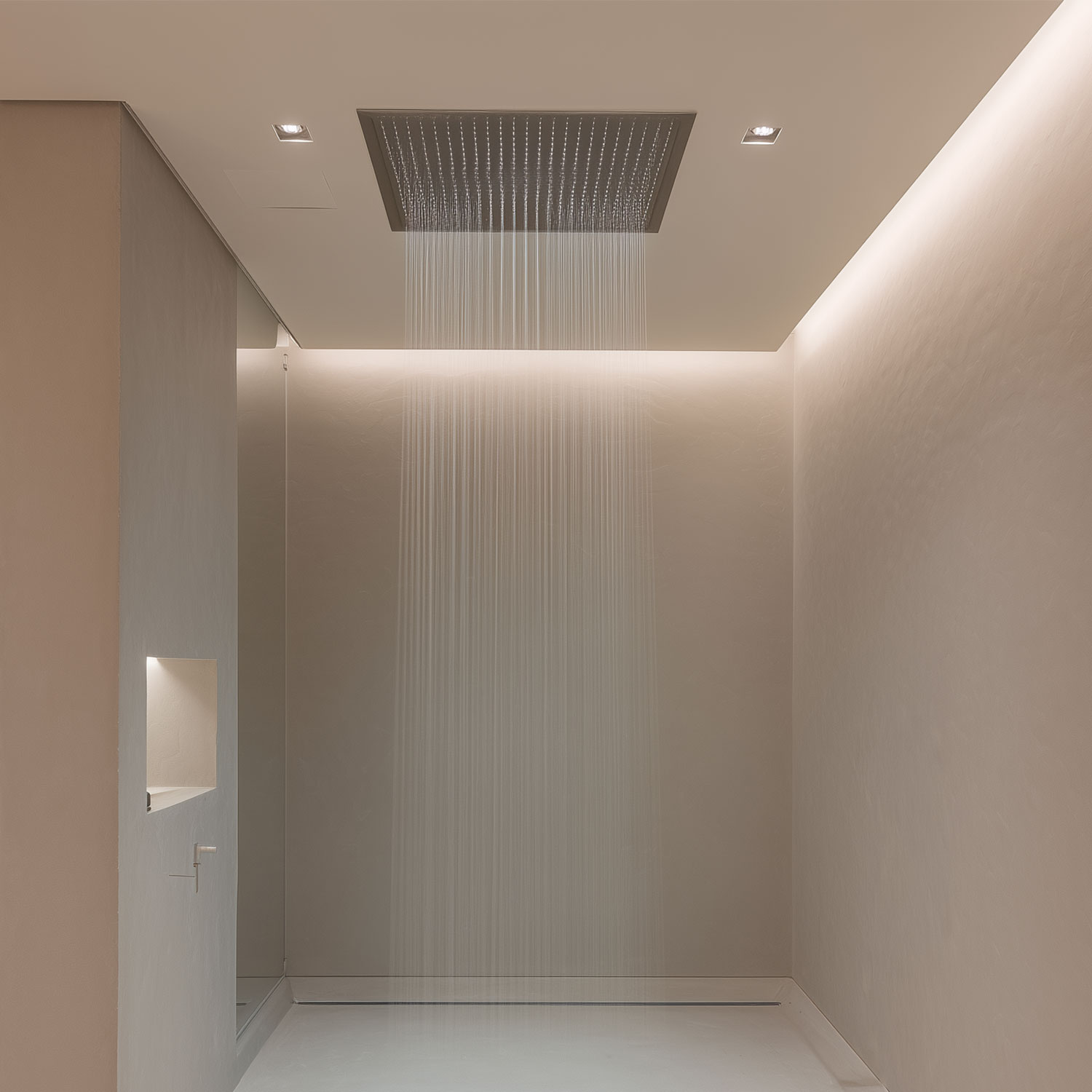 Regnbruser kontra håndbruser: Fordele og ulemper ved designet